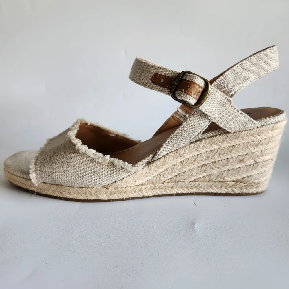 Lucky Brand Mindra Espadrille Wedge Sandal Size 12 Natural Frayed